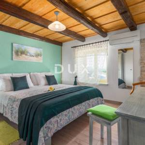 ISTRA, BUJE - Apartmanska kuća s bazenom