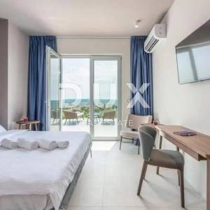 ISTRA, BUJE - Dizajnerska vila smještena na proplanku s panoramskim pogledom