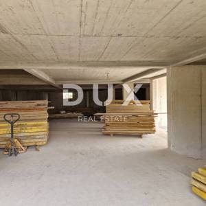 ISTRA, BUJE - Ekskluzivan Penthouse s panoramskim pogledom na more i grad Buje