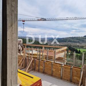 ISTRA, BUJE - Ekskluzivan Penthouse s panoramskim pogledom na more i grad Buje