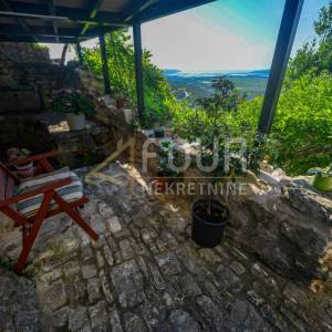 Istra, Buje, ekskluzivna i jedinstvena nekretnina, spektakularan pogled!