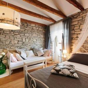 ISTRA, BUJE - Poslovno-stambeni objekt s uhodanim poslom