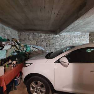 ISTRA, BUJE - Restoran sa stambenom jedinicom u centru Buja, pogled na more