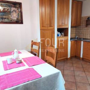 Istra, Buje, samostojeća kuća, 140m2, terasa