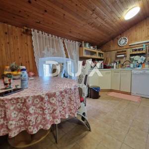 ISTRA, BUJE - Stan na jedinstvenoj lokaciji 