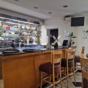 ISTRA, BUJE - Ugostiteljski objekt na poželjnoj lokaciji