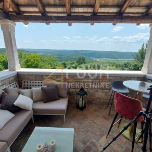 Istra, Buje, vila s bazenom