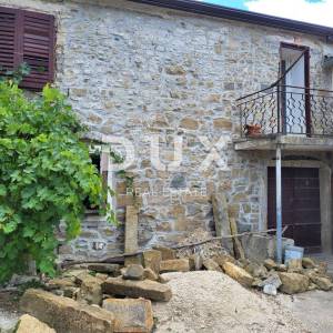 ISTRA, BUZET - Kamena kuća u fazi renovacije