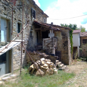 ISTRA, BUZET - Kamena kuća za adaptaciju na mirnoj lokaciji