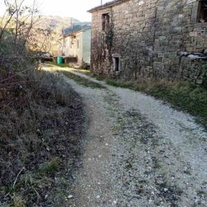 ISTRA, BUZET - Kamena ruševna kuća u srcu prirode