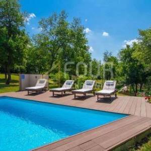 Istra, Buzet, kamena vila s bazenom, 248m2