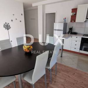 ISTRA, BUZET (okolica) – Apartmanska kuća s bazenom okružena mirom i prirodom