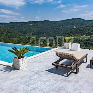 Istra, Buzet - okolica, unikatna vila s bazenom na osami!
