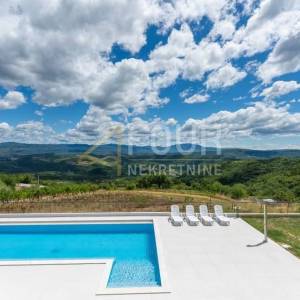 Istra, Buzet, samostojeća kuća s bazenom, 159m2