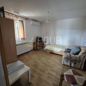 Istra, Buzet, samostojeća kuća, 250m2