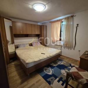 Istra, Buzet, samostojeća kuća, 250m2