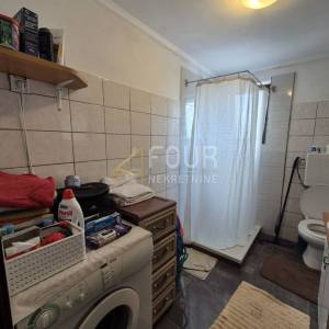 Istra, Buzet, samostojeća kuća, 250m2