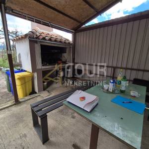 Istra, Buzet, samostojeća kuća, 250m2