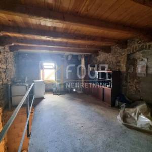 Istra, Cerovlje - okolica, šarmantna kamena kuća