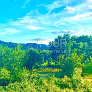 Istra, Cerovlje, zemljište 2.257m2 sa 6 ucrtanih ruševina