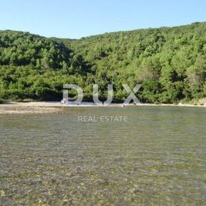 ISTRA, DUGA LUKA- Ruševina udaljena 300m od mora