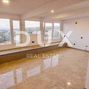 ISTRA, DUGA UVALA - Penthouse s pogledom na uvalu