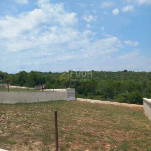 Istra, Duga Uvala, poljoprivredno zemljište od 420m2