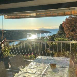 ISTRA, DUGA UVALA - Studio apartman s predivnom terasom - POGLED NA MORE!!