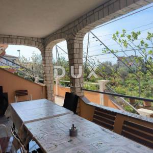 ISTRA, FAŽANA Apartmanska kuća s pogledom na more i Brijune!
