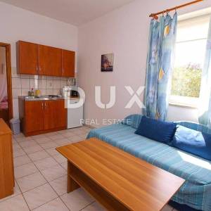 ISTRA, FAŽANA - Etaža kuće s 4 apartmana i vrtom - 500 m OD MORA!!