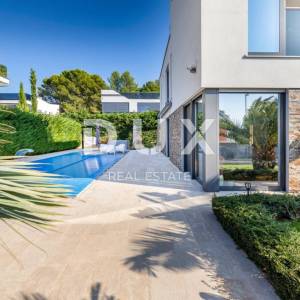 ISTRA, FAŽANA - Jedinstvena vila s pogledom od kojeg zastaje dah