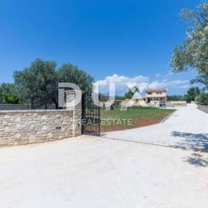 ISTRA, FAŽANA - Prekrasna vila na osami s panoramskim pogledom na more!