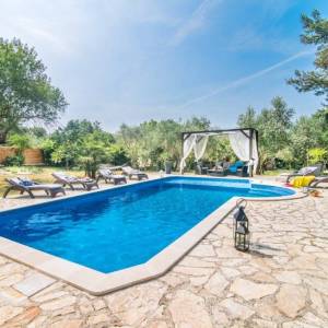 ISTRA, FILIPANA - Romantična autohtona istarska kamena vila