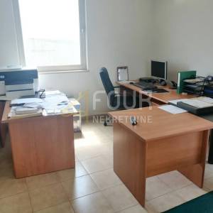 Istra, Galižana, 3 hale + 2 objekta, parcela od 14.015m2