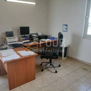 Istra, Galižana, 3 hale + 2 objekta, parcela od 14.015m2