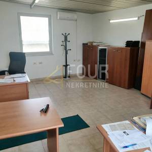 Istra, Galižana, 3 hale + 2 objekta, parcela od 14.015m2