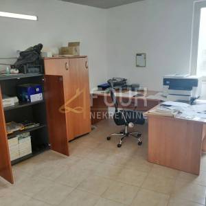 Istra, Galižana, 3 hale + 2 objekta, parcela od 14.015m2