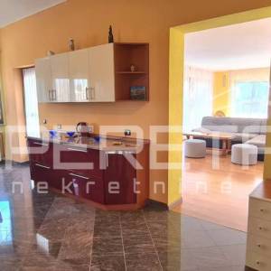 Istra, Galižana, apartmanska kuća + građevinsko zemljište, pogled na more