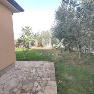 ISTRA, GALIŽANA - Kuća s predivnom okućnicom i bazenom