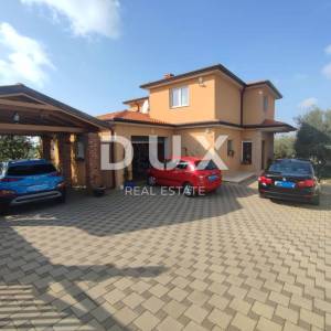 ISTRA, GALIŽANA - Kuća s predivnom okućnicom i bazenom
