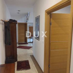 ISTRA, GALIŽANA - Kuća s predivnom okućnicom i bazenom