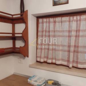 Istra, Gračišće - okolica, samostojeća kamena kuća, 130m2