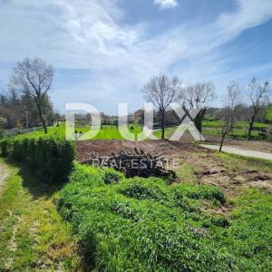ISTRA, GRAČIŠĆE - Tri građevinska zemljišta u idiličnom dijelu Istre