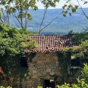 ISTRA, GROŽNJAN - Imanje s panoramskim pogledom