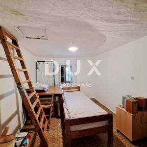 ISTRA, GROŽNJAN, OKOLICA - starina za adaptaciju na odličnoj lokaciji