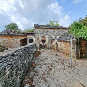 ISTRA, GROŽNJAN, OKOLICA - starina za adaptaciju na odličnoj lokaciji