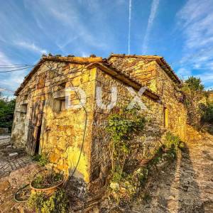 ISTRA, HUM - Idilično imanje s velikim poslovnim potencijalom
