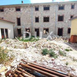 ISTRA, JURŠIĆI - Kamena kuća sa bazenom + apartman, KLJUČ U RUKE