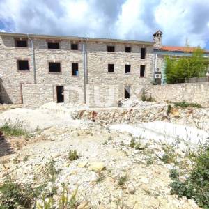 ISTRA, JURŠIĆI - Kamena kuća sa bazenom + apartman, KLJUČ U RUKE