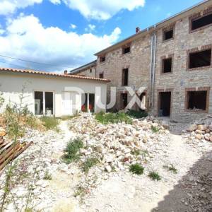 ISTRA, JURŠIĆI - Kamena kuća sa bazenom + apartman, KLJUČ U RUKE